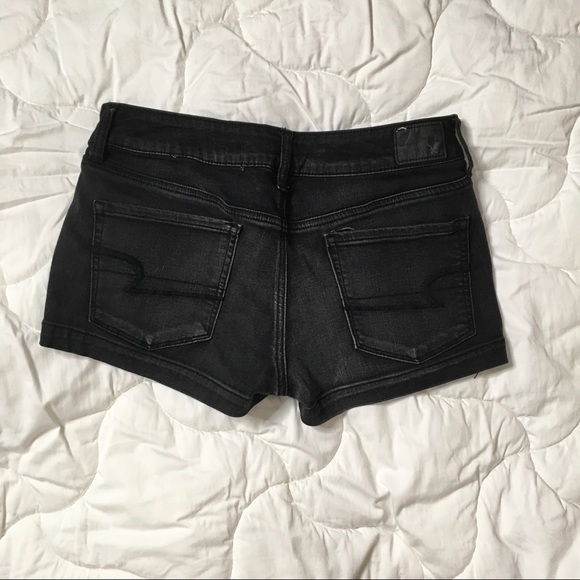 American Eagle Black Denim Shortie Shorts size 8 - Picture 2 of 4